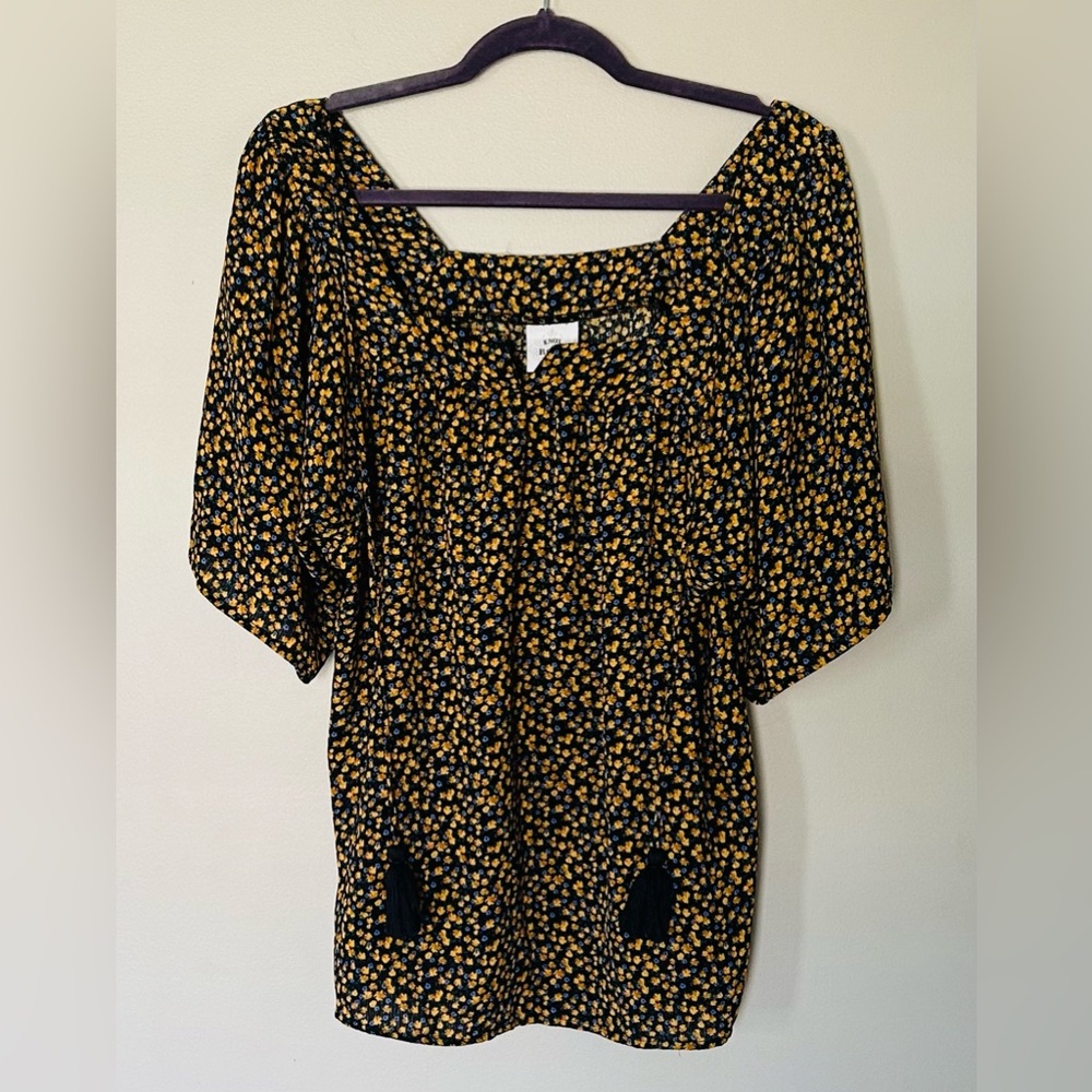 Knox Rose Black Tunic with Yellow and Bkue Floral Print